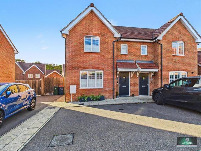 House for sale in Forge Wood, Crawley