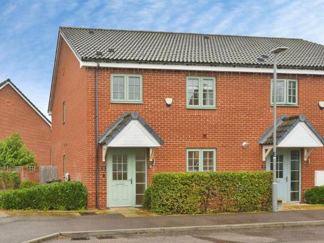 House for sale in Eagle Farm, Wavendon