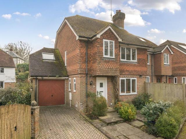 House for sale in Ashurst, Sandown Park