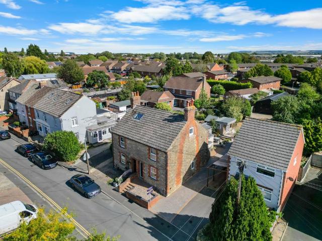 House for sale in Kingsdown, Swindon