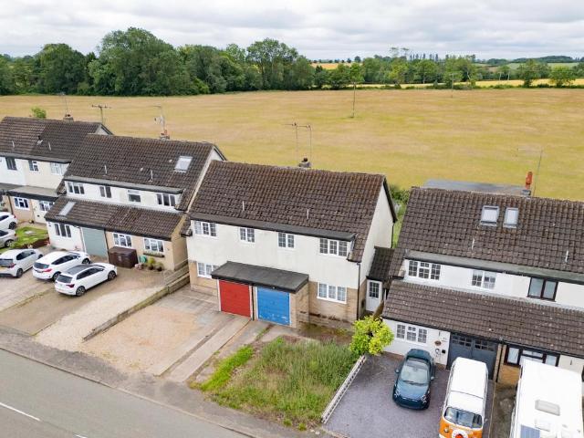 House for sale in Northamptonshire