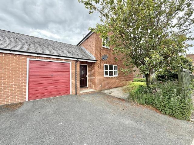 House for sale in West Yorkshire