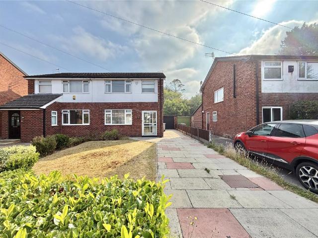 House for sale in Ashton upon Mersey, Trafford Park