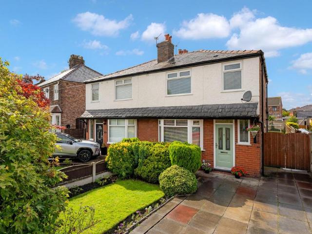 House for sale in Holt, St Helens