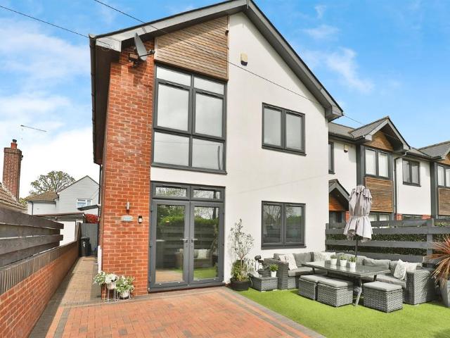 House for sale in Jumpers Corner, Christchurch