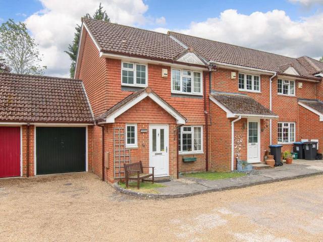 House for sale in New Mill, Pouchen End