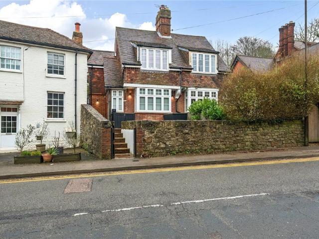 House for sale in The Butts, Kent