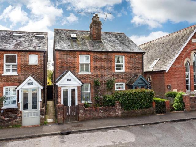 House for sale in Pachesham Park, Surrey