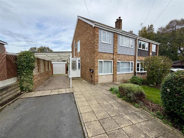 House for sale in Great Preston, Leeds