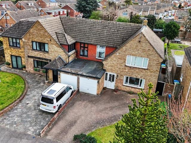 House for sale in Eden Village, Oad Street