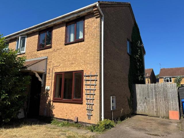 House for sale in Brambleside, Kettering