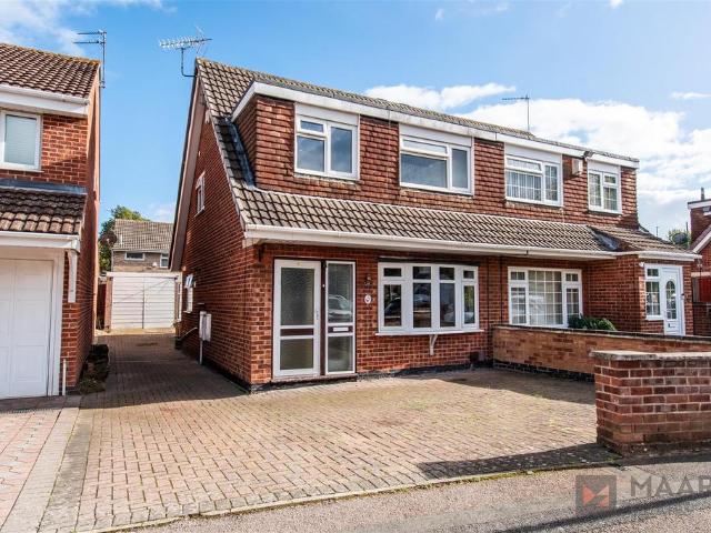 House for sale in Rushey Mead, Leicester