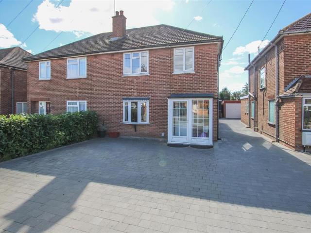 House for sale in Navestock Side, Isle Of Man