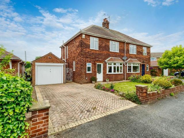 House for sale in Pontefract, West Yorkshire