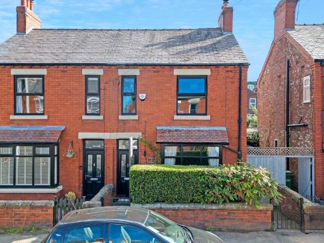House for sale in Moss Rose, Macclesfield