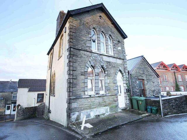 House for sale in Llantrisant, Wales
