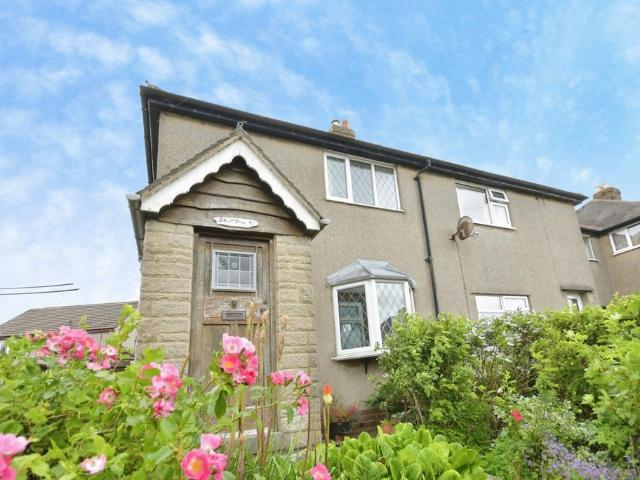 House for sale in Charlesworth, East Midlands