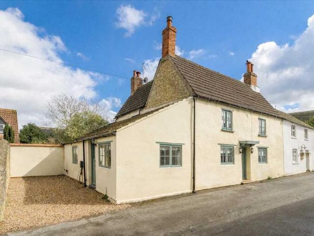 House for sale in Carlton and Chellington, Bedford