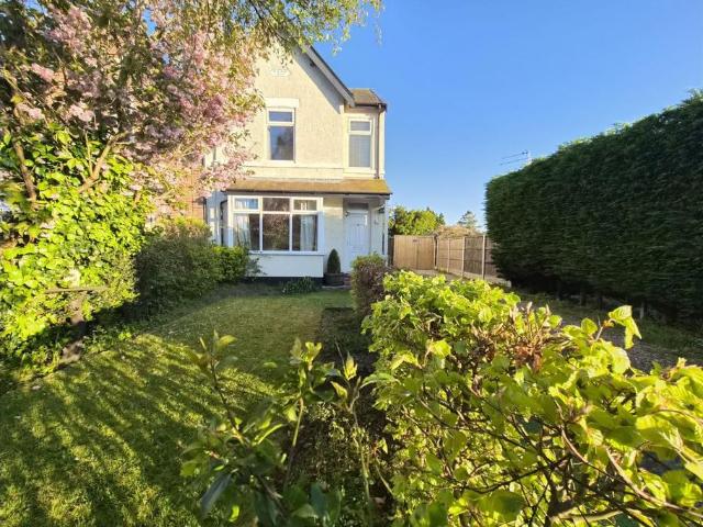 House for sale in Marshside, Southport