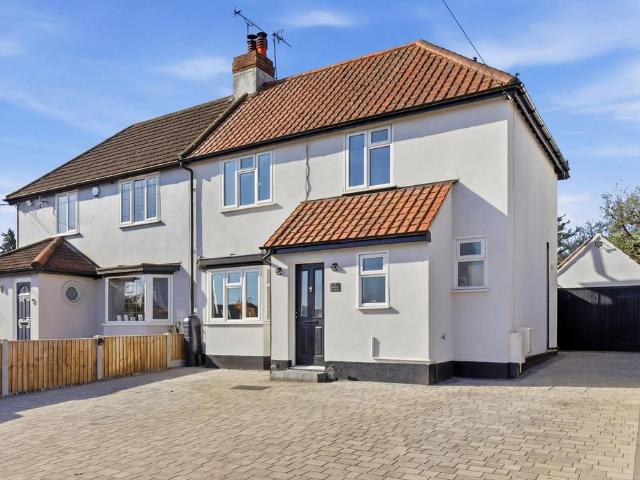 House for sale in Navestock Side, Essex