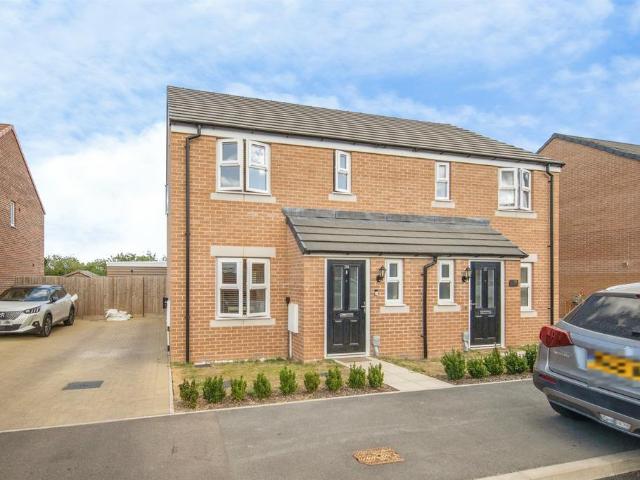House for sale in Dale Hill, Essex