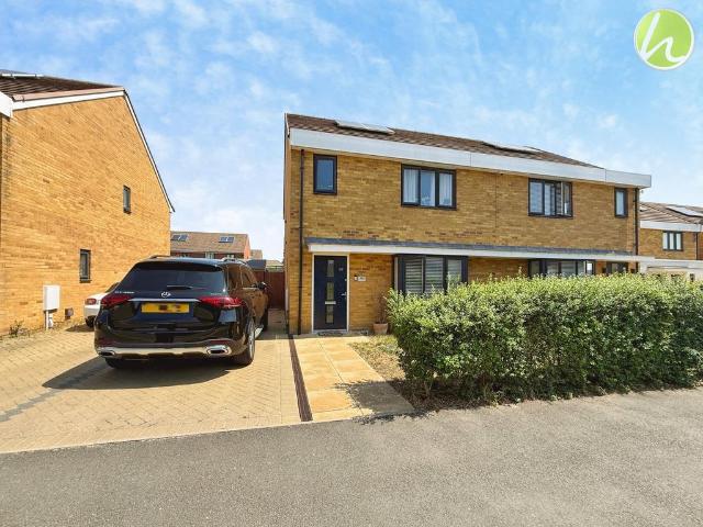 House for sale in East Tilbury, Essex