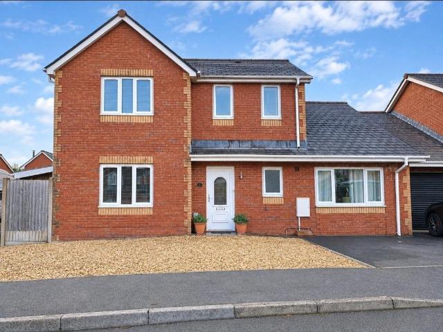House for sale in Gors-goch, Gorslas
