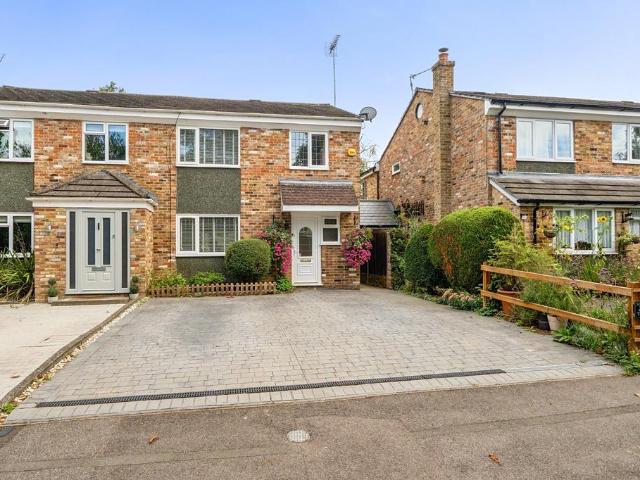 House for sale in Beeches Community Board, Farnham Common