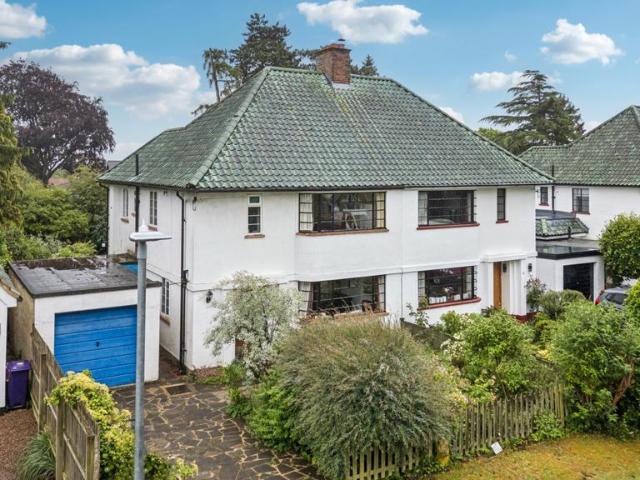 House for sale in Whitehill, King's Walden