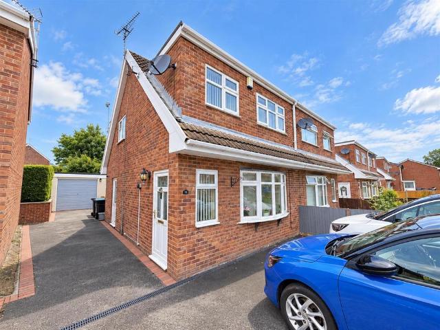 House for sale in Coedpoeth, Wales