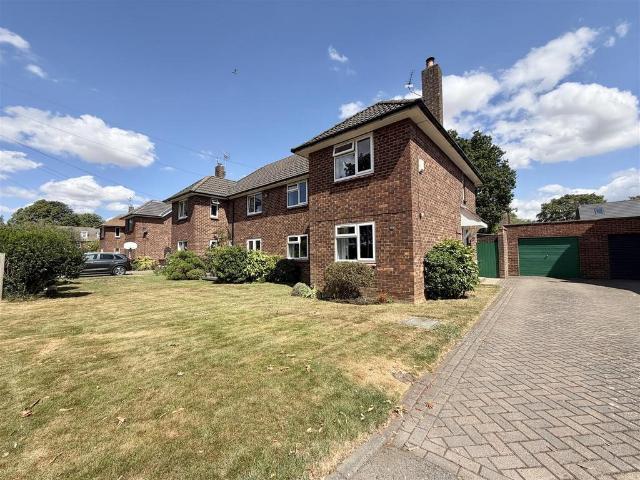 House for sale in Ulleskelf, North Yorkshire