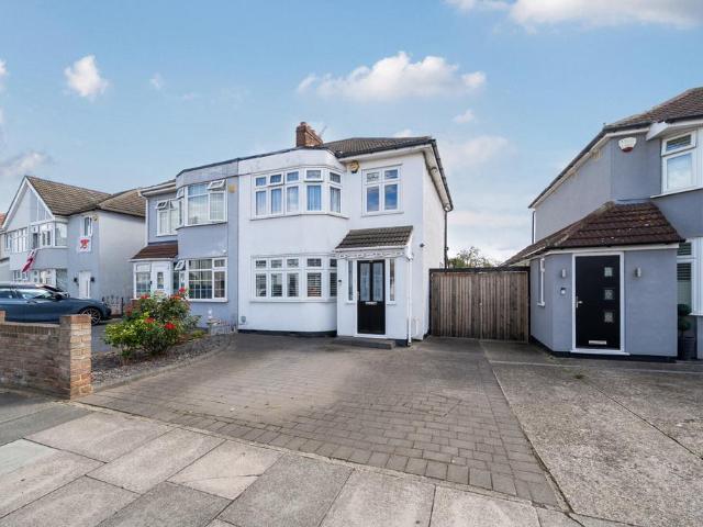 House for sale in Blackfen, Greater London