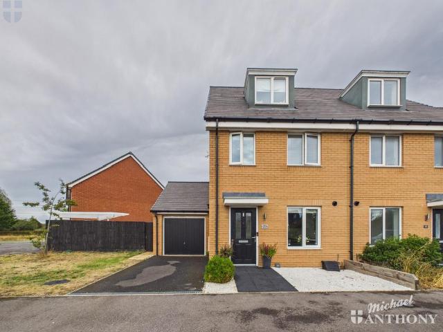 House for sale in Berryfield, Buckinghamshire