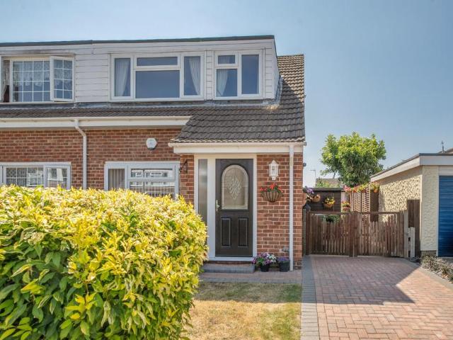 House for sale in Chipping Hill, Essex