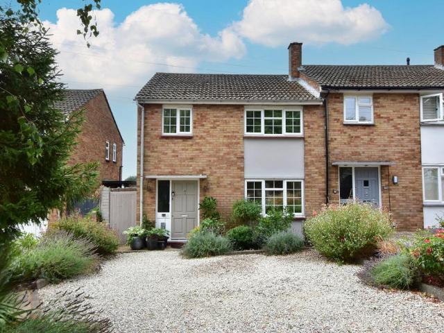 House for sale in Pouchen End, Hertfordshire
