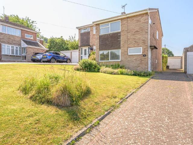 House for sale in Coseley, West Midlands