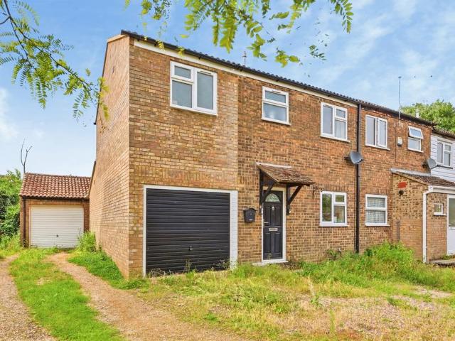 House for sale in Fosters Booth, Pattishall