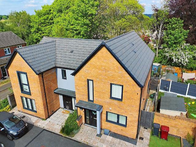 House for sale in Elmton, East Midlands