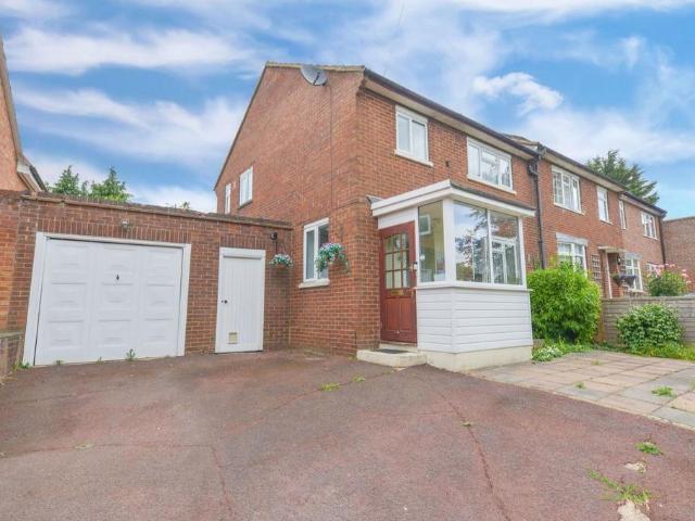 House for sale in St Albans, Five Acres