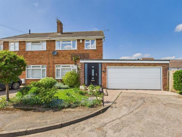 House for sale in Elmbridge, Gloucester