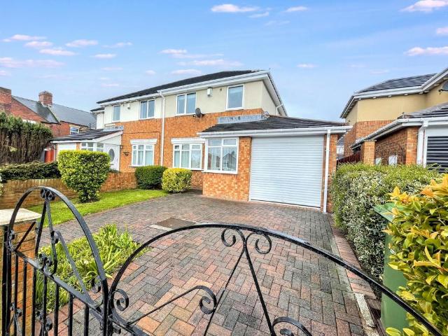 House for sale in Westoe, South Shields