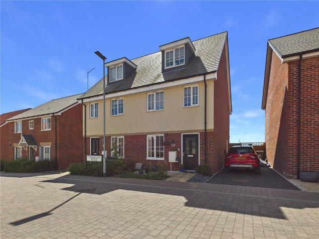 House for sale in Cattawade, Chelmondiston
