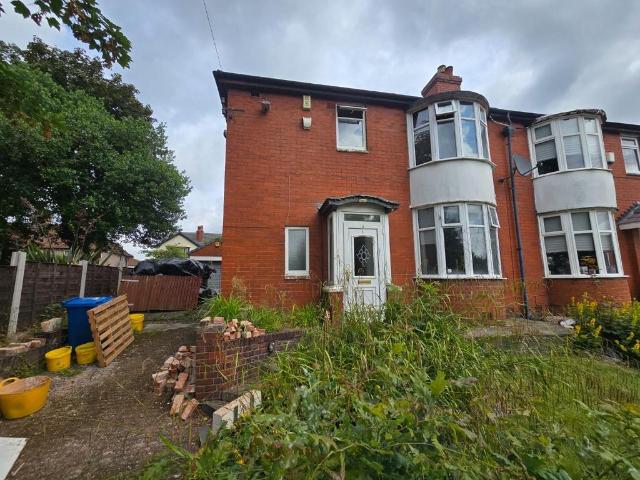 House for sale in Besses o' th' Barn, Bury