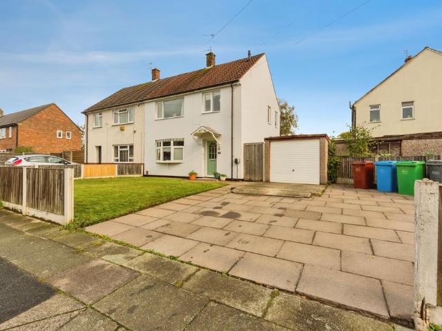 House for sale in Northern Moor, Manchester