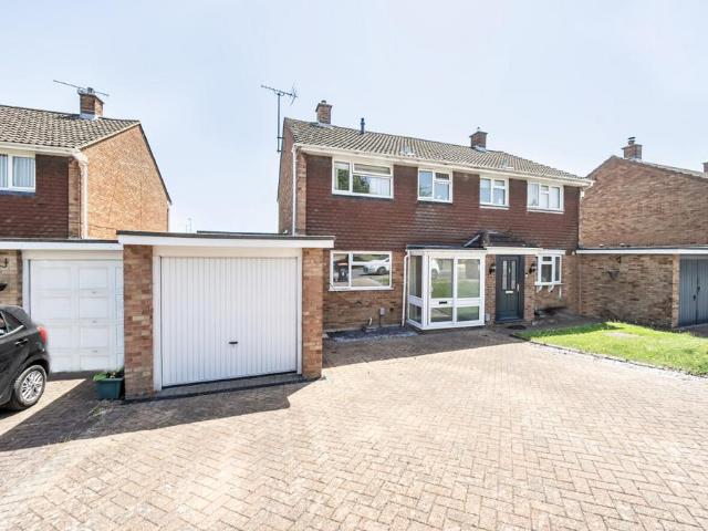 House for sale in Dunstable, Bedfordshire