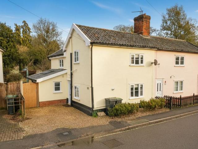House for sale in Bedingfield, Suffolk