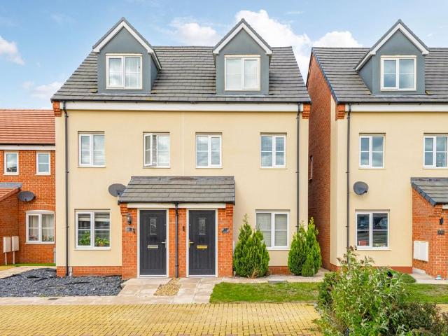 House for sale in Bradwell, Great Yarmouth