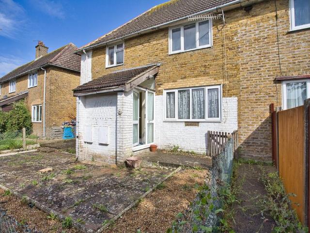 House for sale in River, Ash