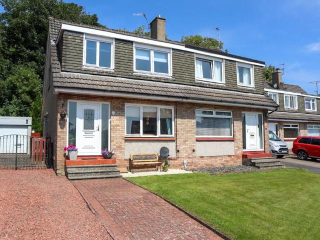 House for sale in Lanark, Scotland