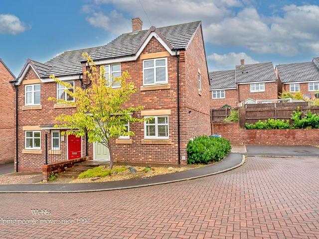 House for sale in Broomhill, Chadsmoor